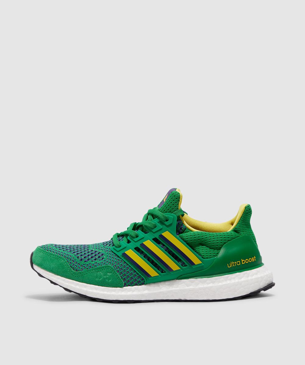 adidas gazelle silver green womens Adidas Ultraboost 22 Running Shoes main image 1