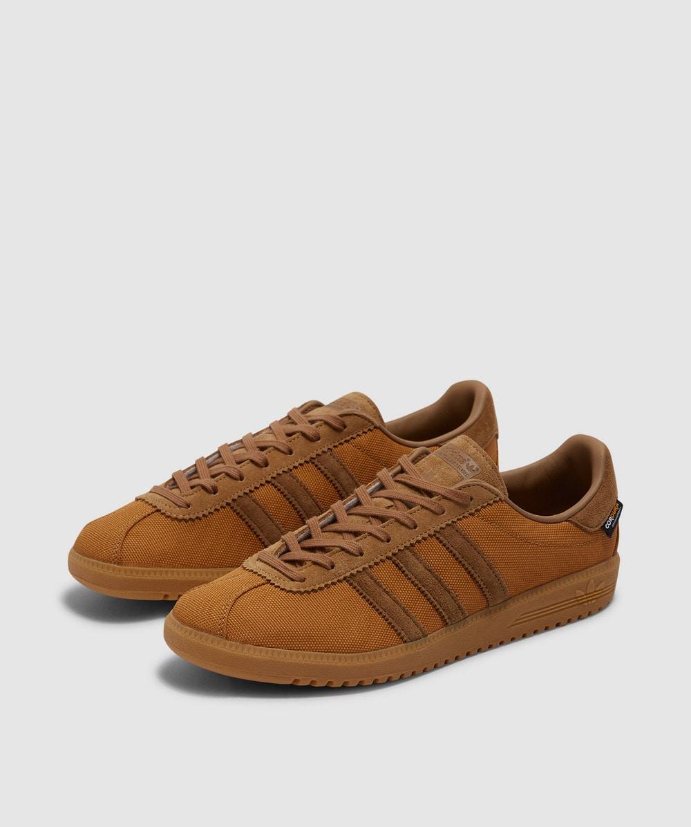 Bermuda adidas trainers deals
