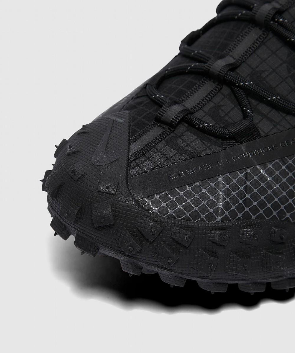 Nike Acg Mountain Fly Low Sneaker in Anthracite/Black (Black) for ...