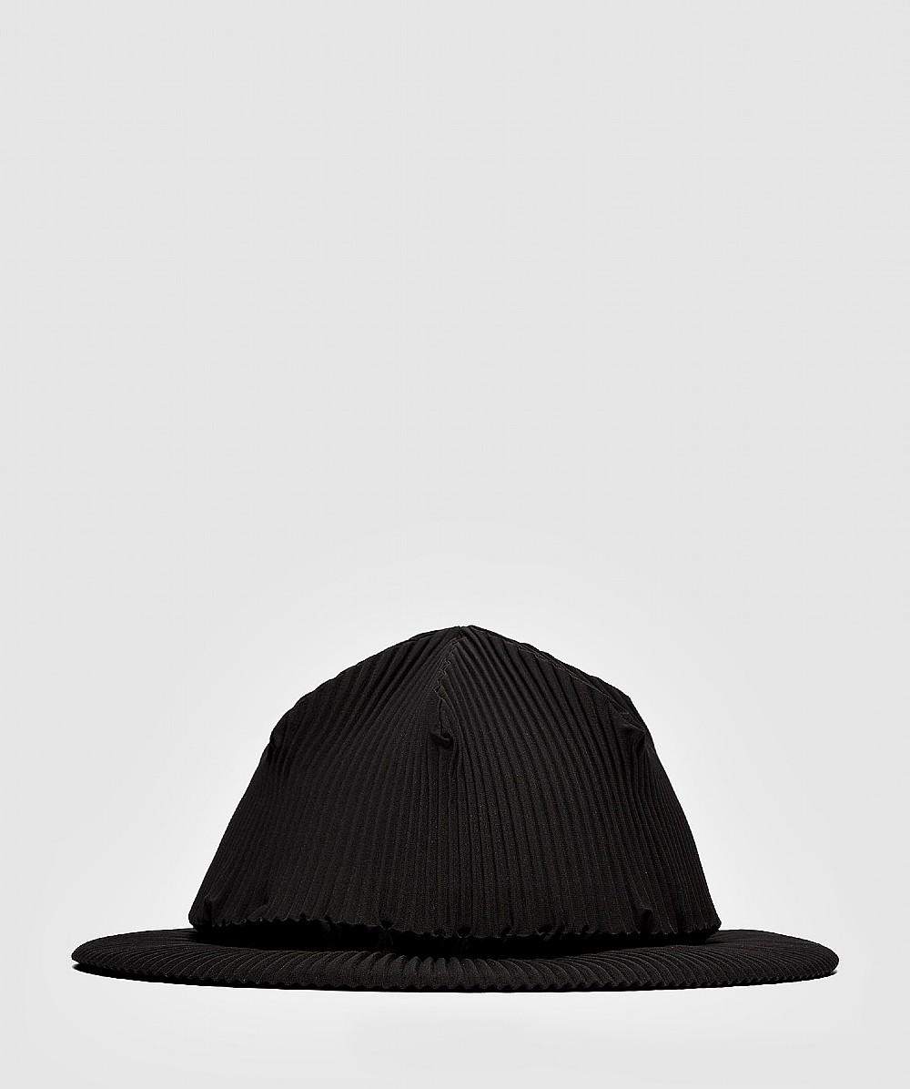 Homme Plissé Issey Miyake Pleats Bucket Hat in Black for Men - Lyst