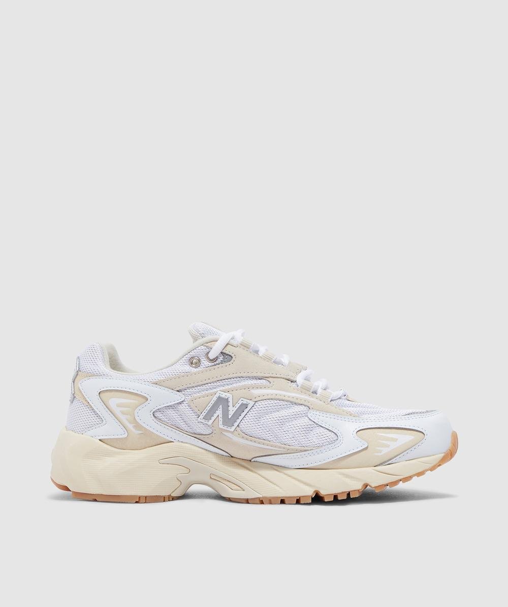 New Balance 725 Sneaker in White | Lyst