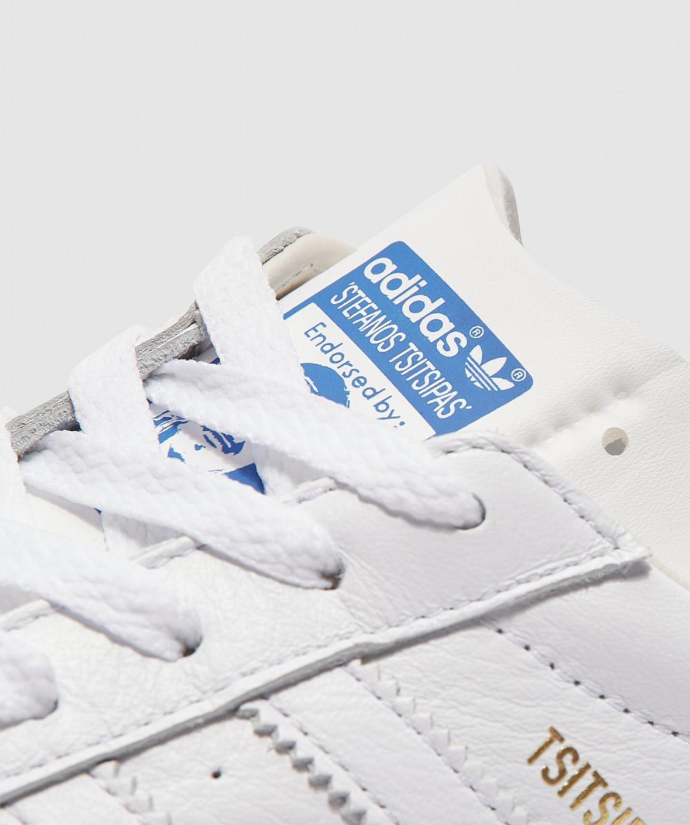 stan smith tsitsipas