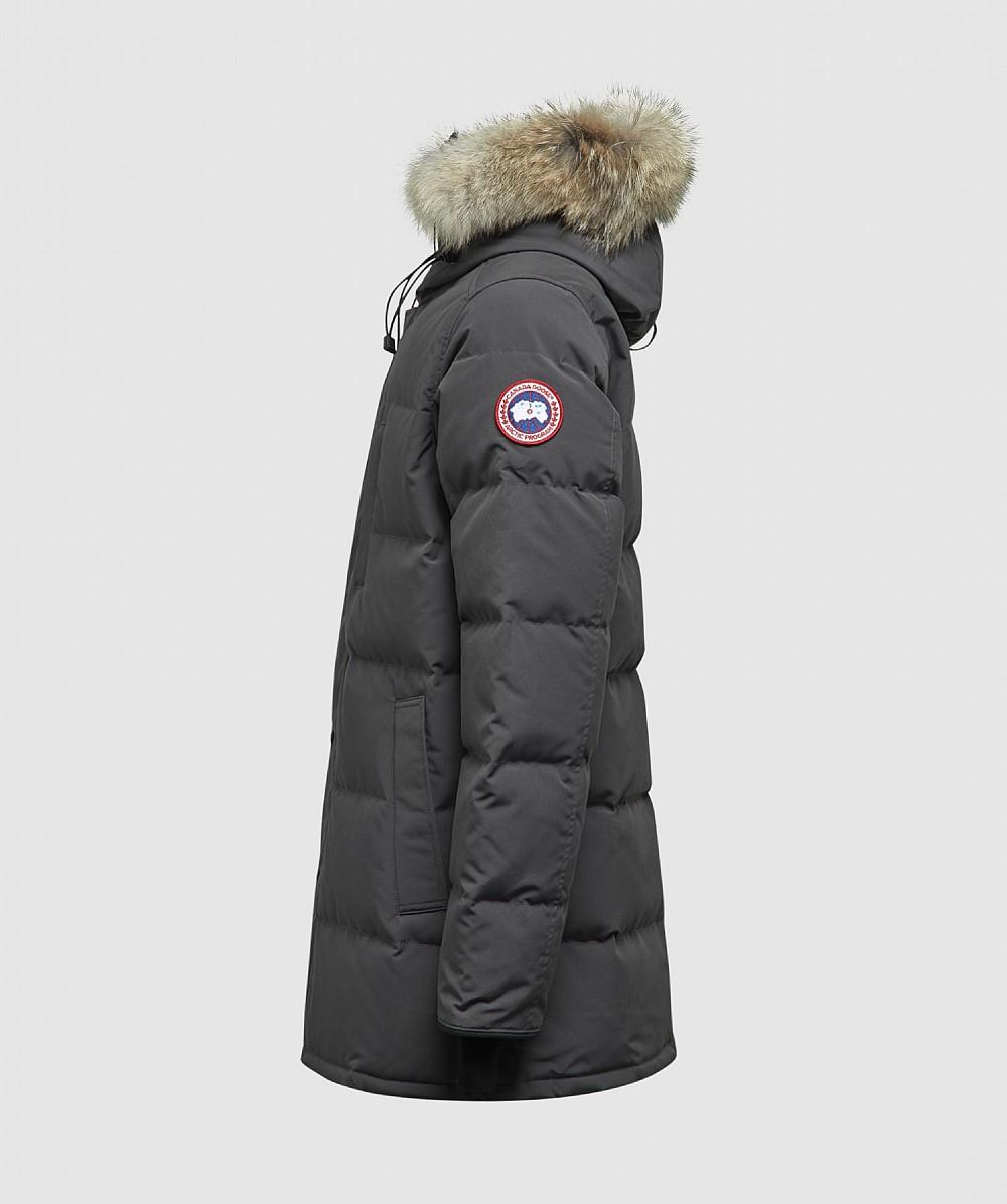 Canada Goose Carson Down Parka in Black 