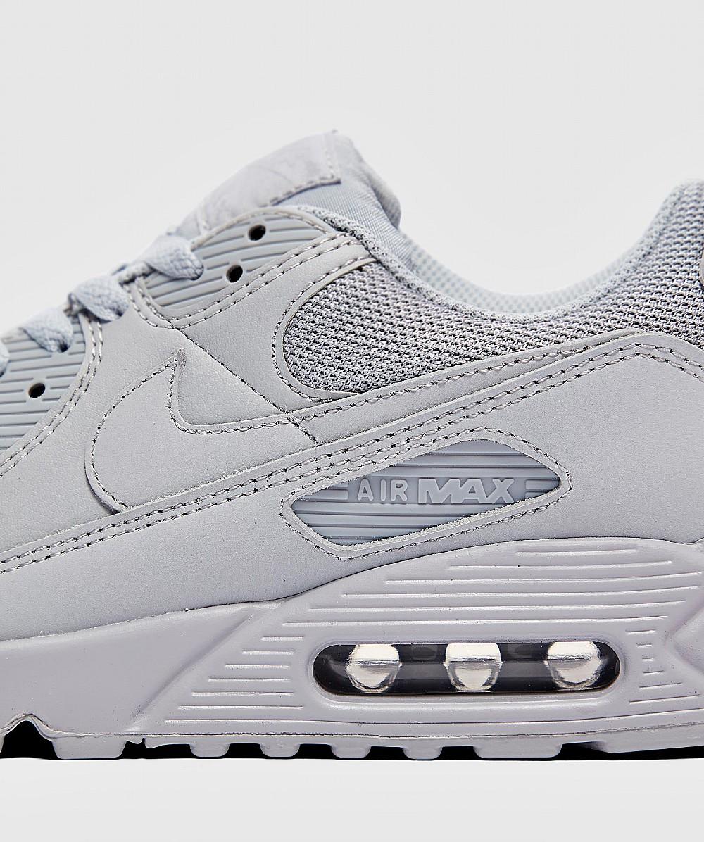 Nike Air Max 90 Trainer in Gray for Men | Lyst