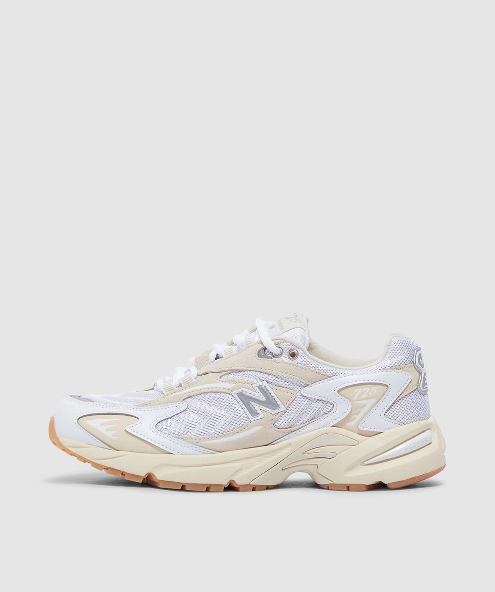 New Balance 725 Sneaker in White | Lyst