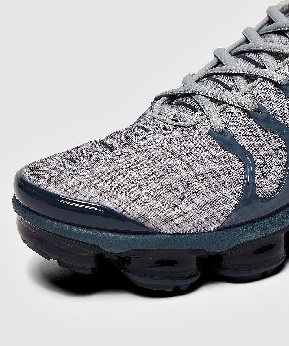 Nike Air Vapormax Plus in Gray for Men 