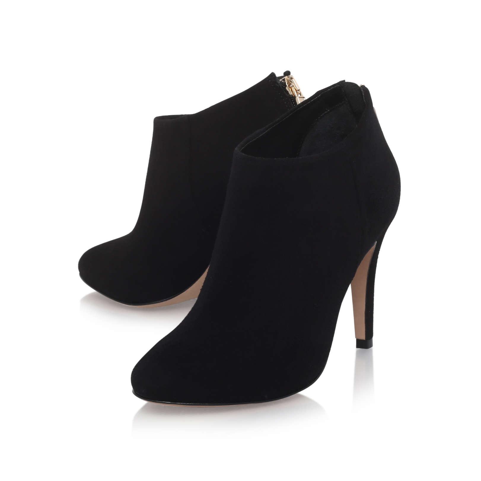 nivia flash shoe