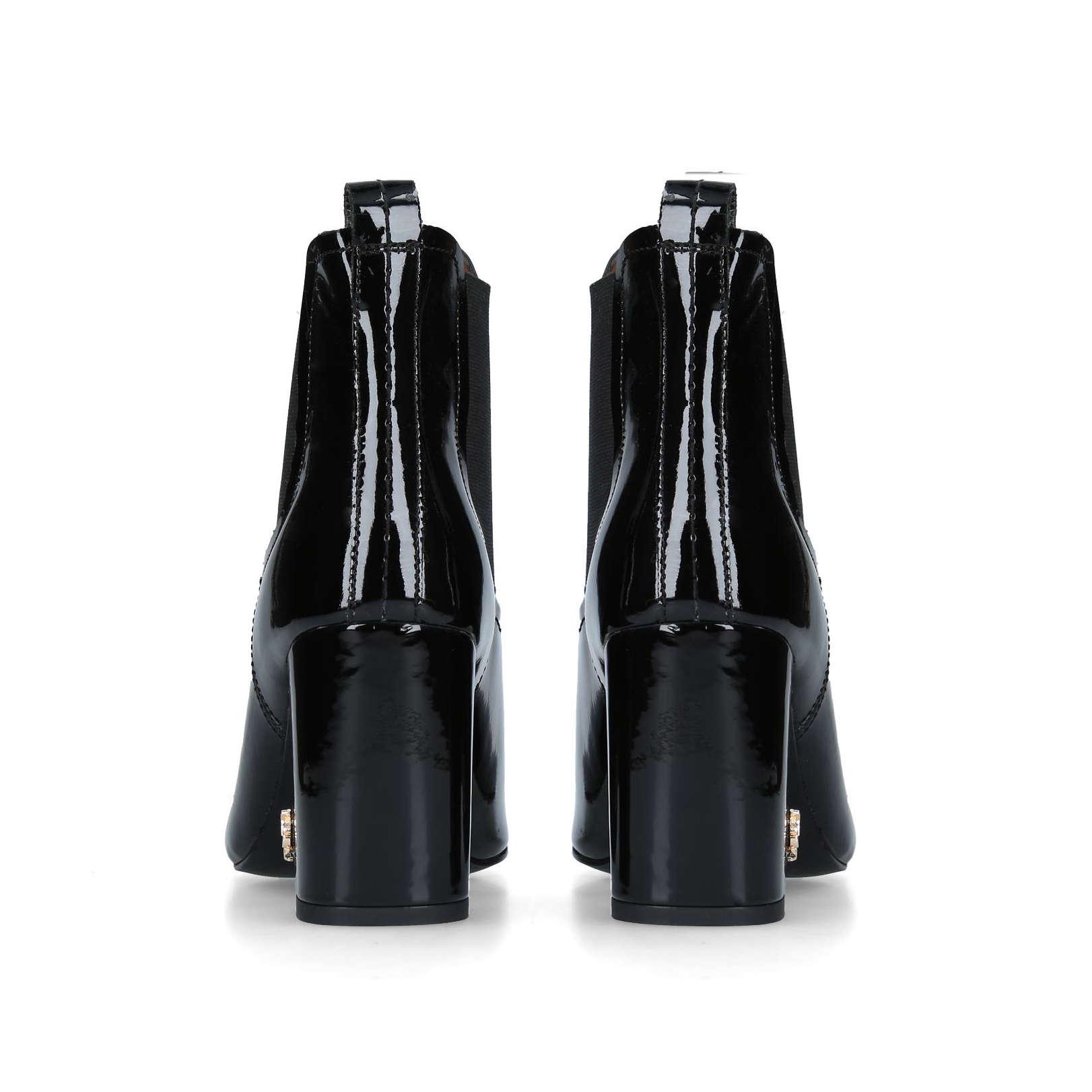 trickers black derby