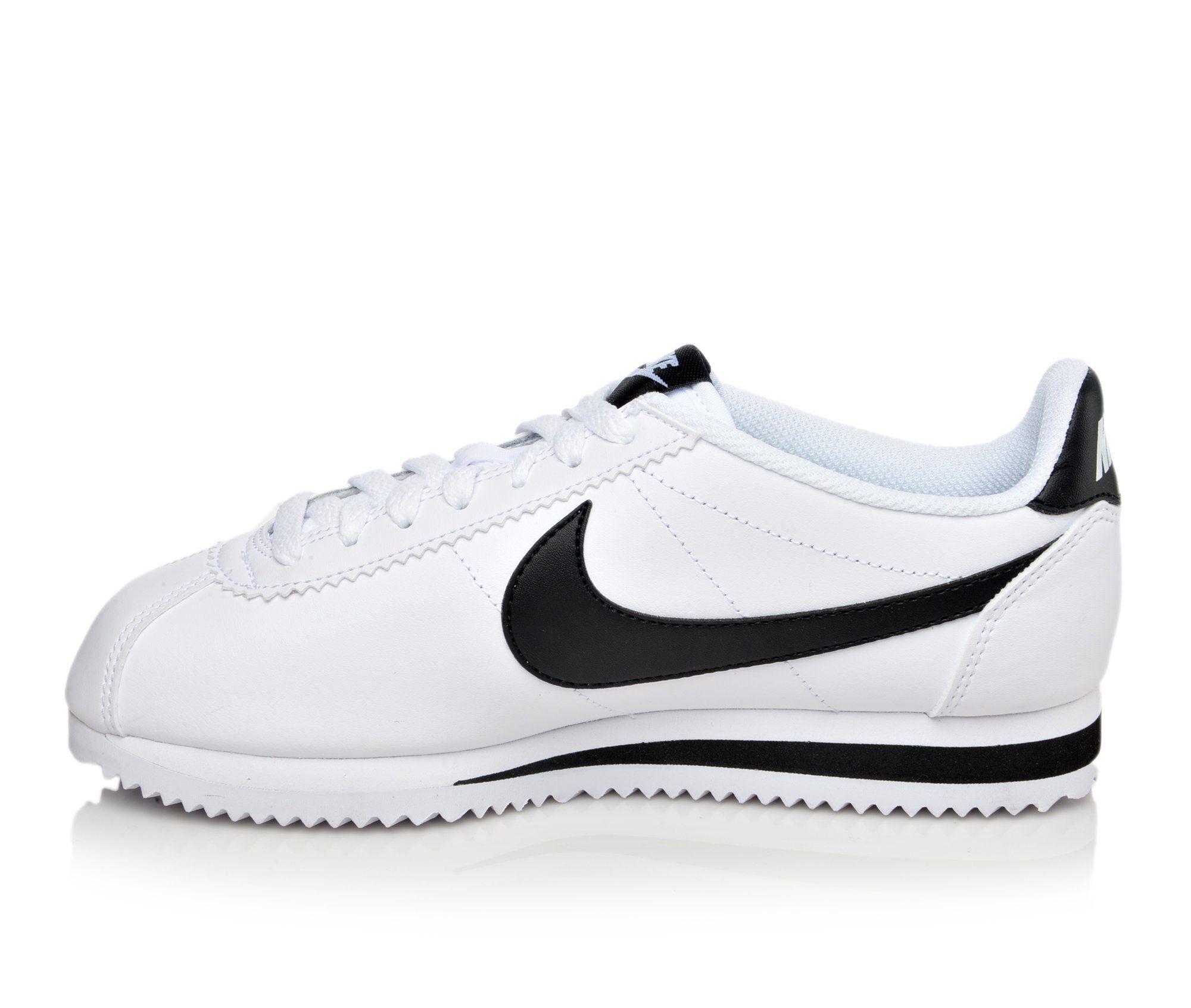 shoe carnival nike cortez