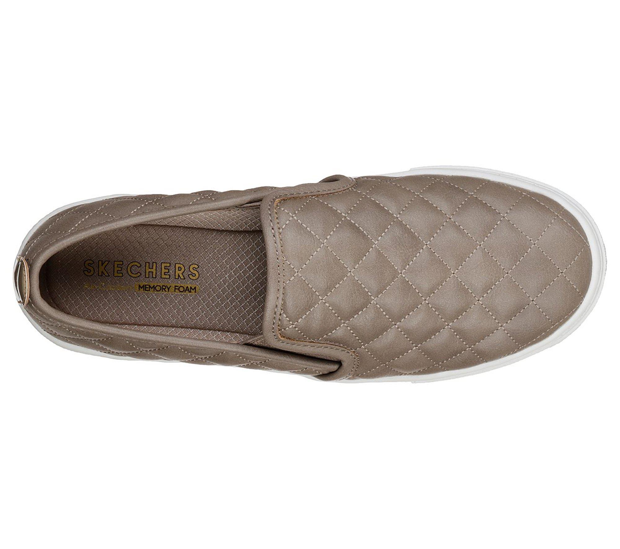 skechers pillow walk