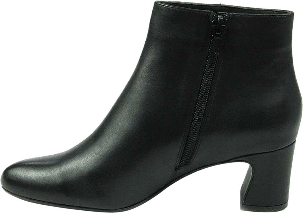 vaneli dany bootie