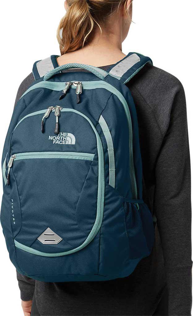 north face women's pivoter backpack