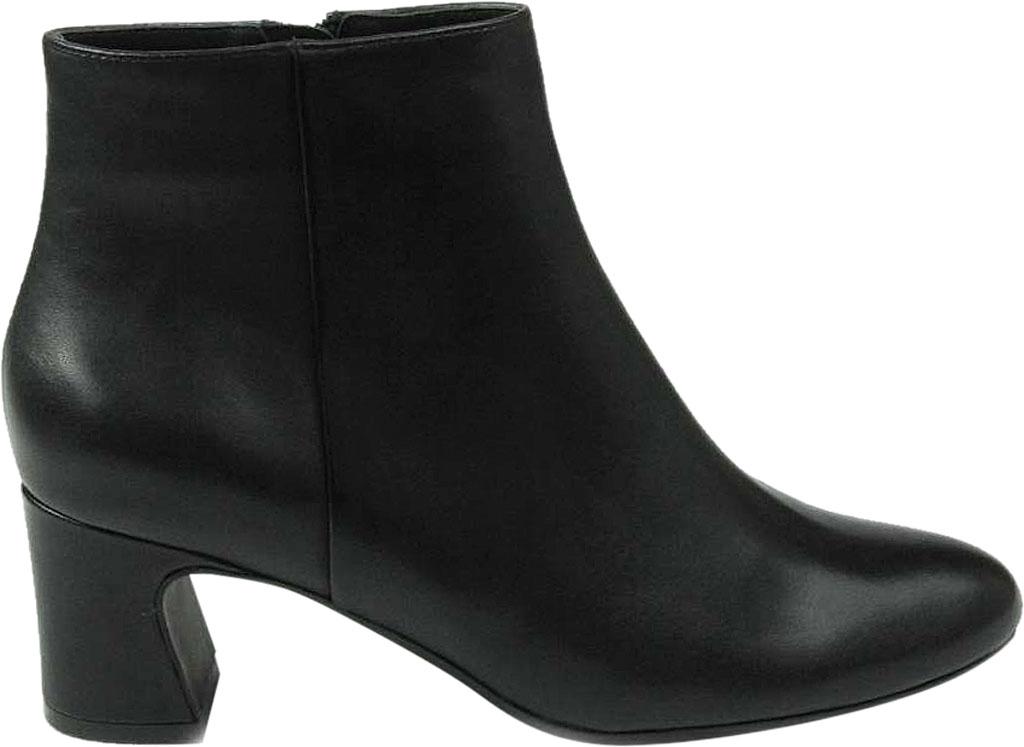 vaneli dany bootie