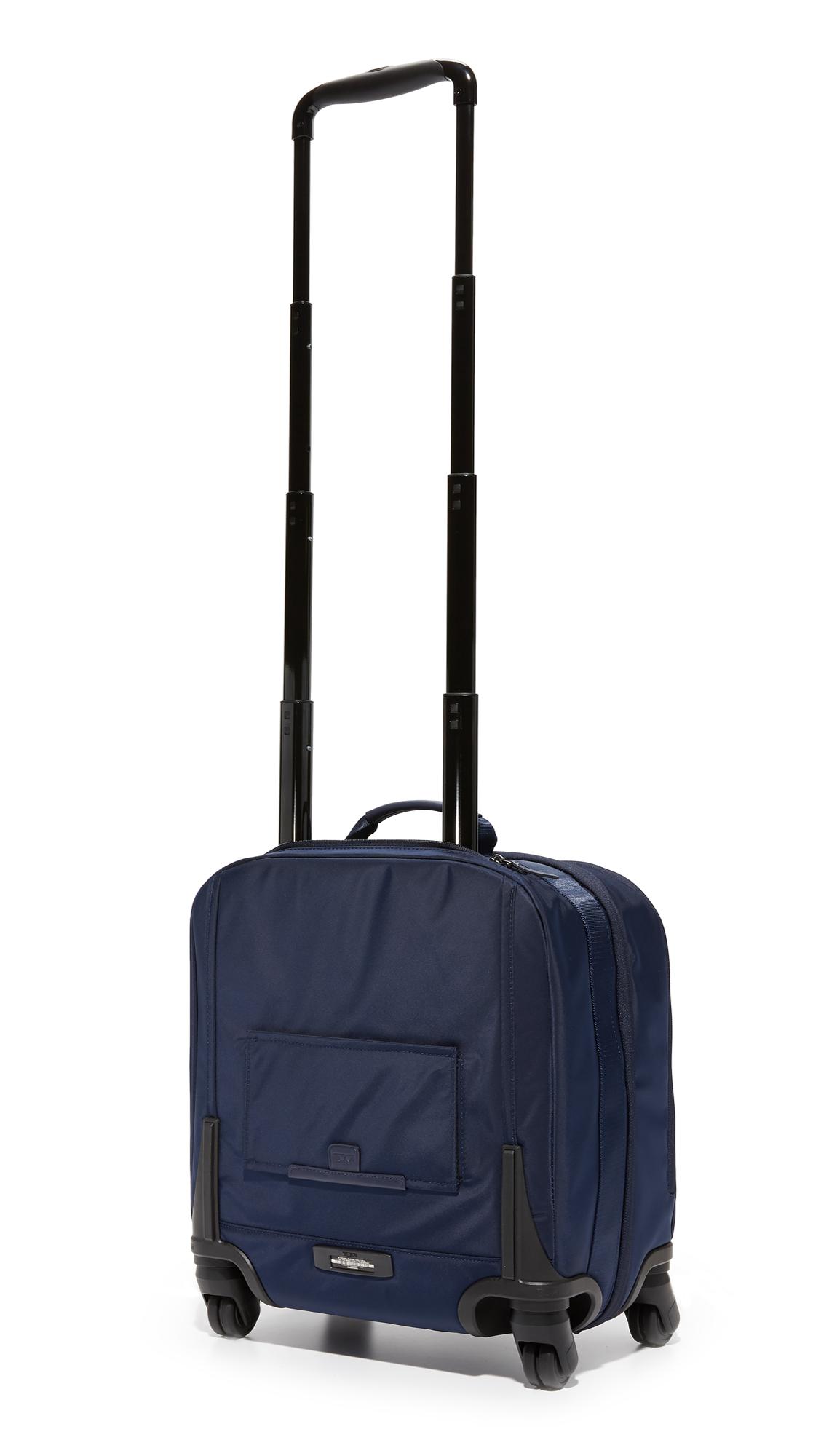tumi voyageur oslo 4 wheel compact carry on