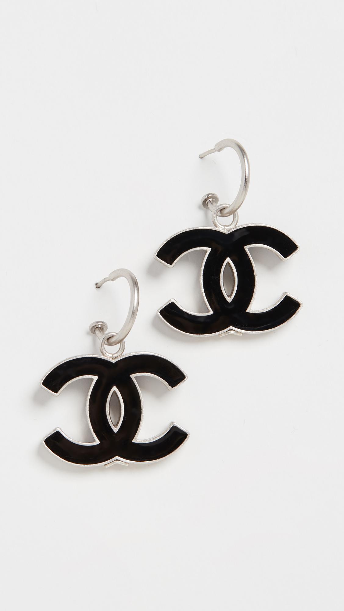 What Goes Around Comes Around Chanel Black Enamel Cc Dangle Earrings - Lyst