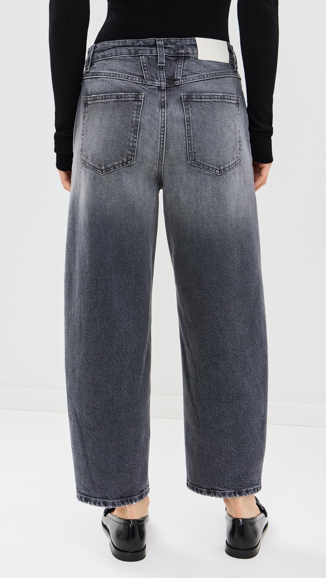 closed-Mid-Grey-Stover-x-Jeans