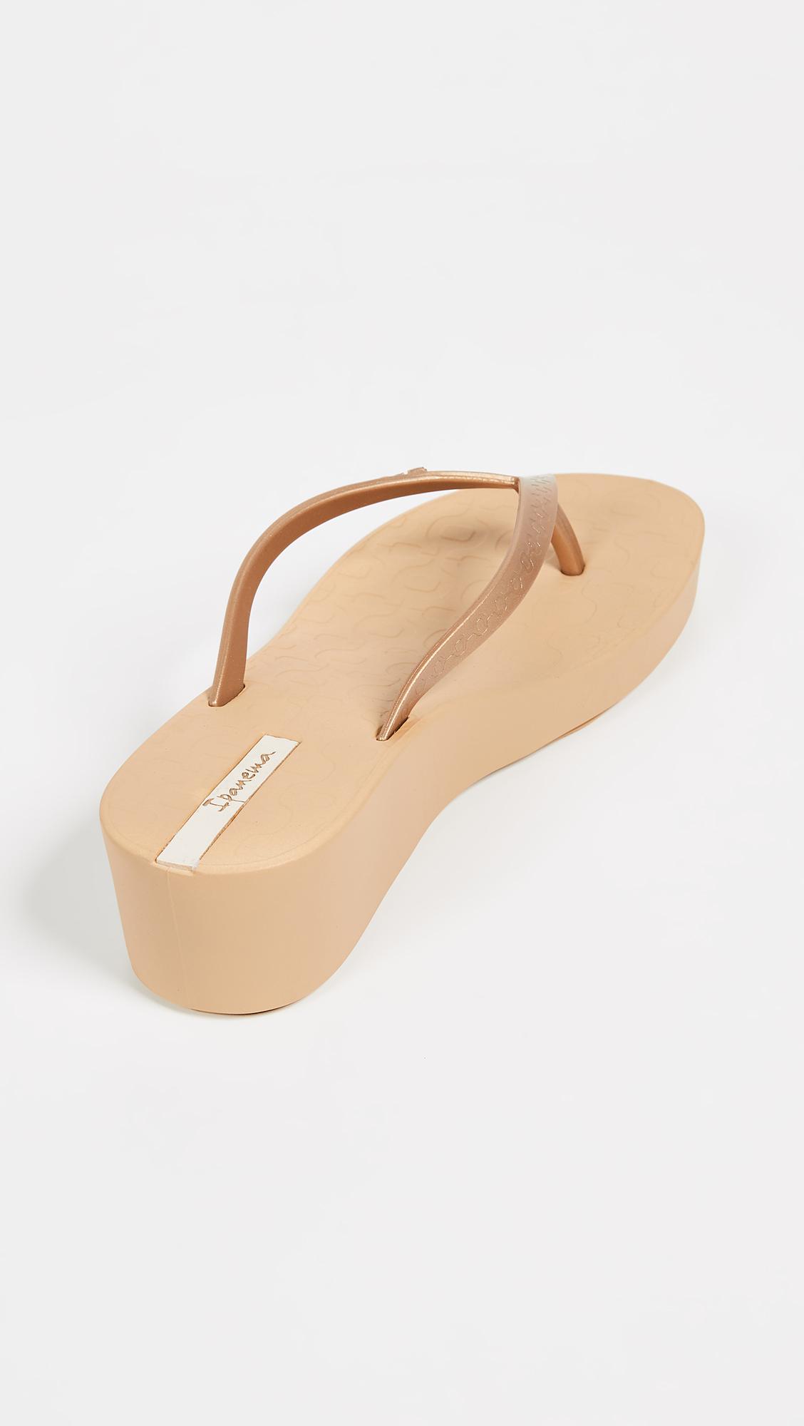 Ipanema Rubber Women's Ipa Daisy Wedge 