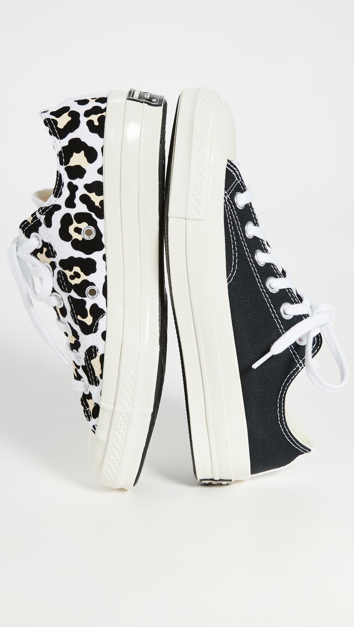 Converse Canvas Chuck 70 Logo Play Ox Sneakers in White - Lyst