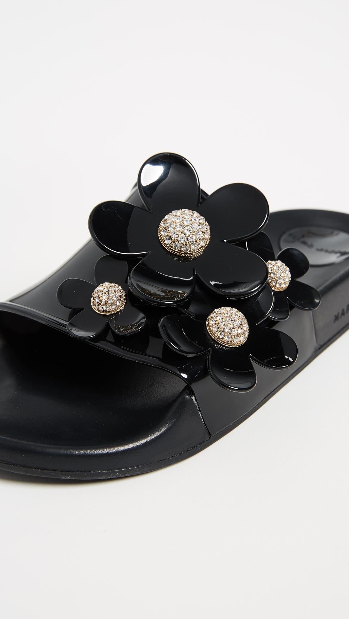 Marc Jacobs Daisy Pave Aqua Slide Sandals in Black | Lyst