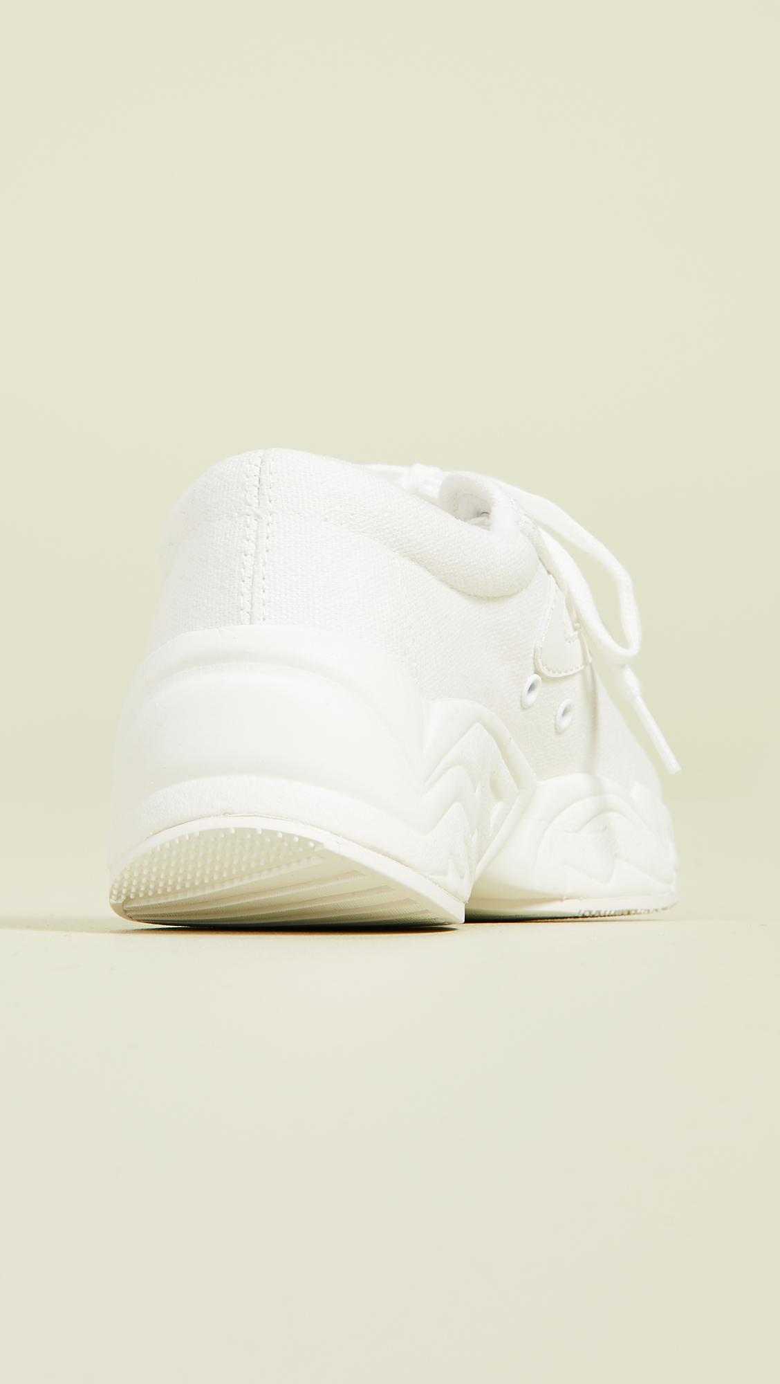 tretorn nylite fly sneakers