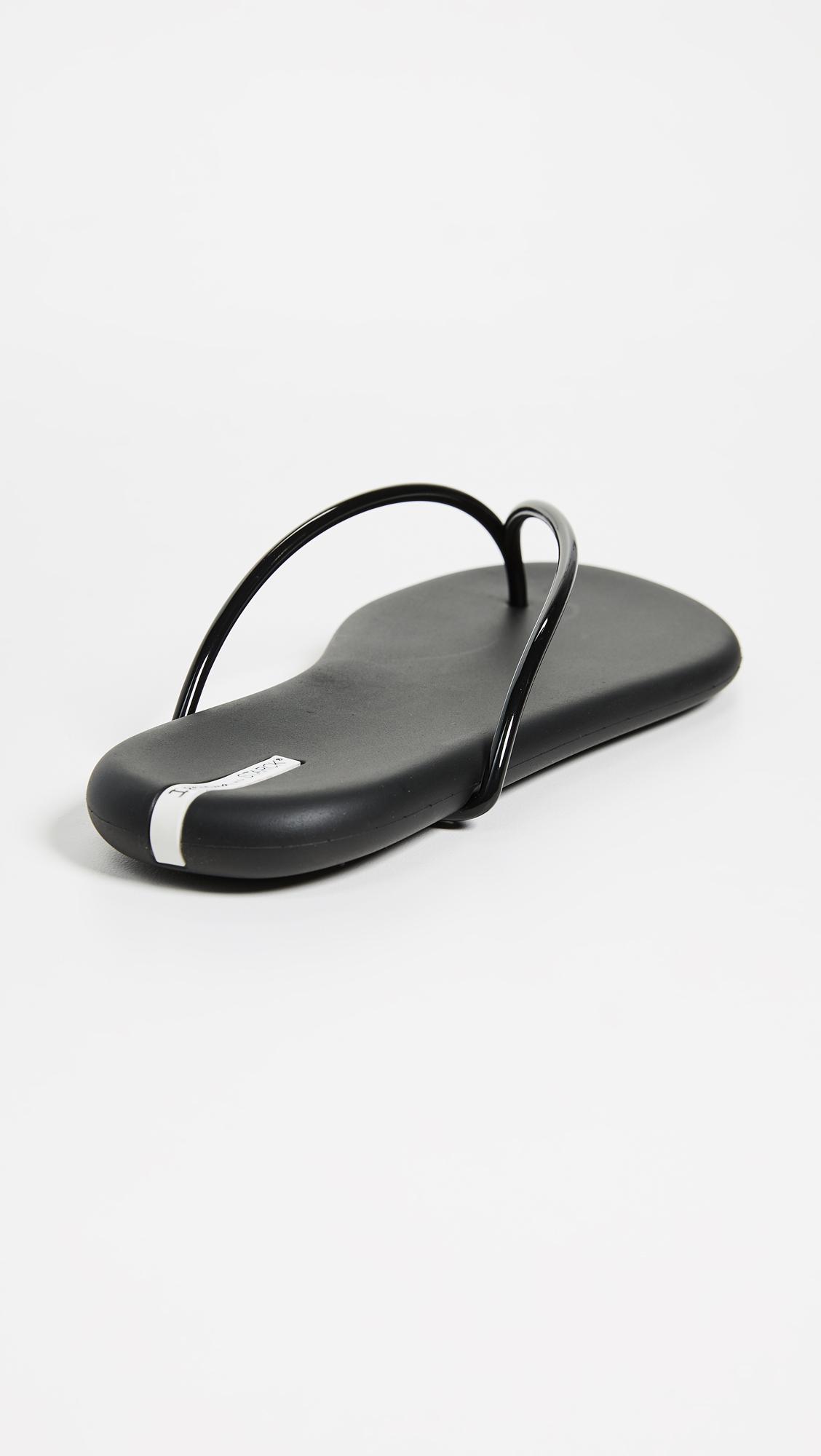 Ipanema Philippe Starck Thing M Ii Flip Flops in Black | Lyst