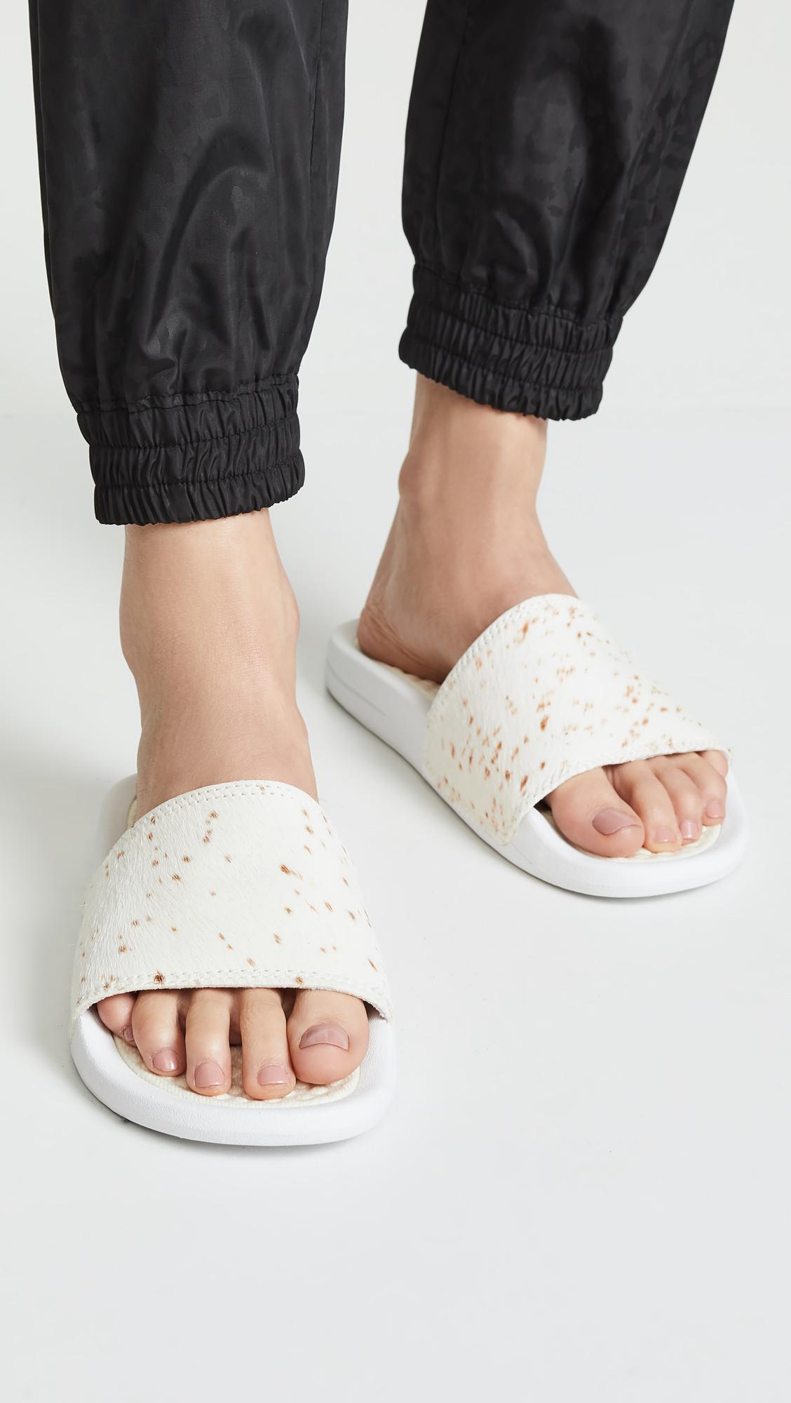 apl iconic calf hair slide