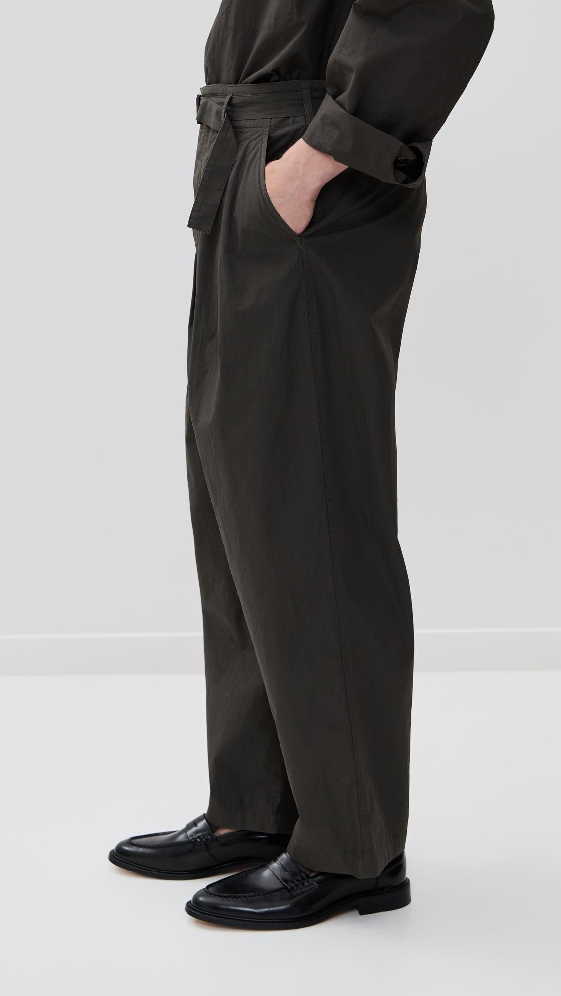 Lemaire Belted Pleated Pants in Black for Men | Lyst