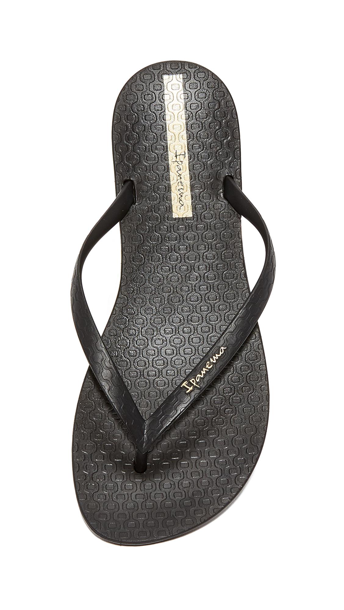Ipanema Rubber Wave Essence Flip Flops in Black Lyst