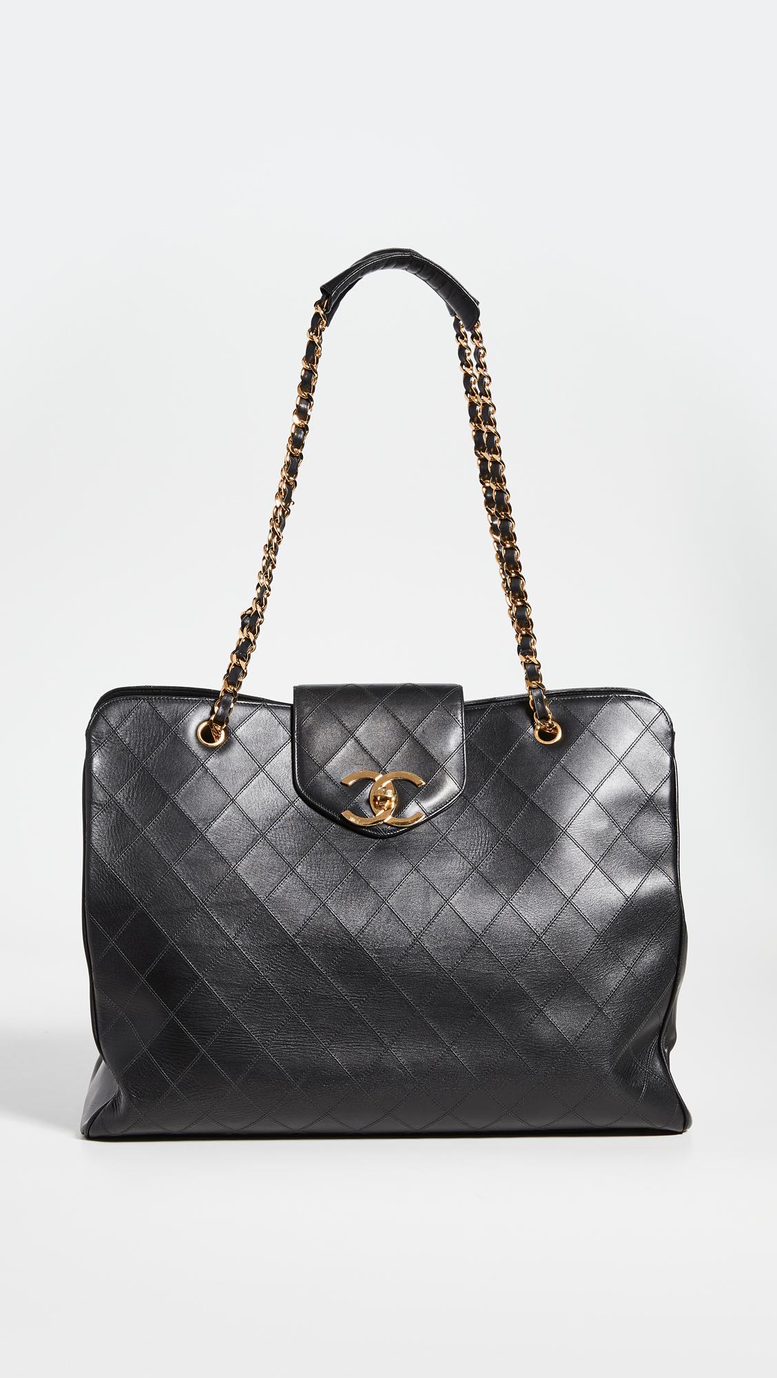 Mini flap bag, Lambskin & gold-tone metal, black — Fashion - Chanel