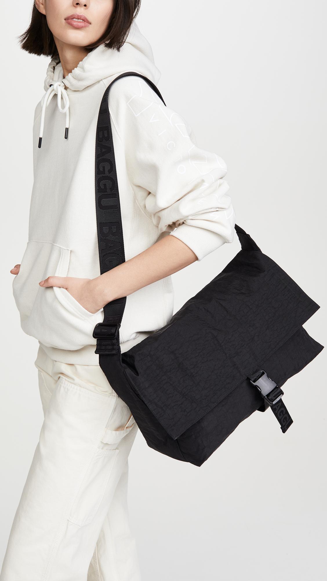 BAGGU Synthetic Sport Messenger Bag in Black | Lyst Canada