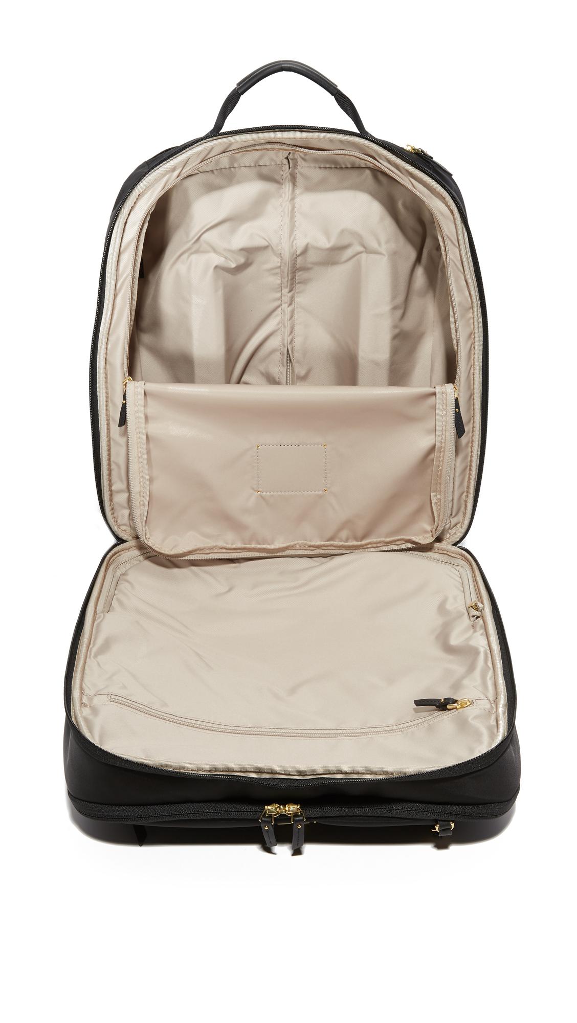 tumi voyageur oslo 4 wheel compact carry on