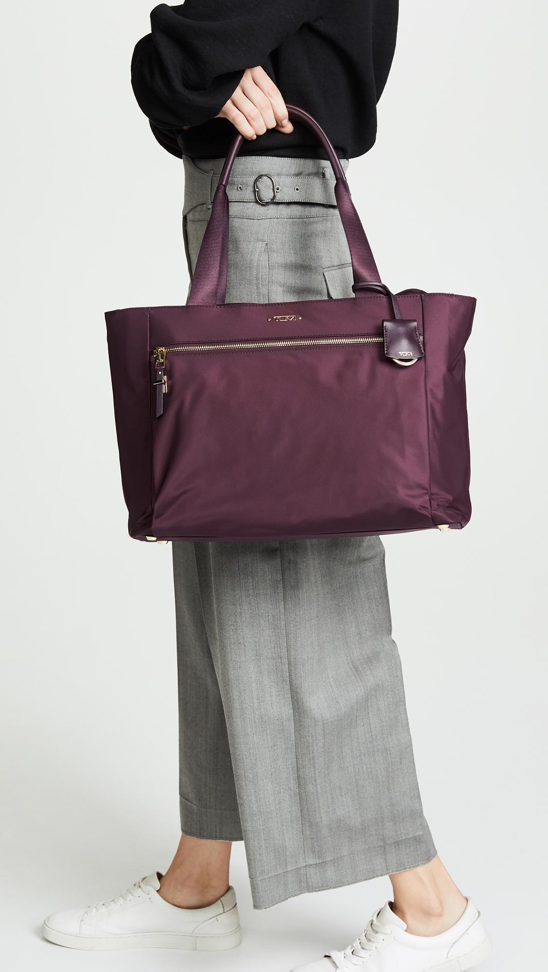 tumi beach bag