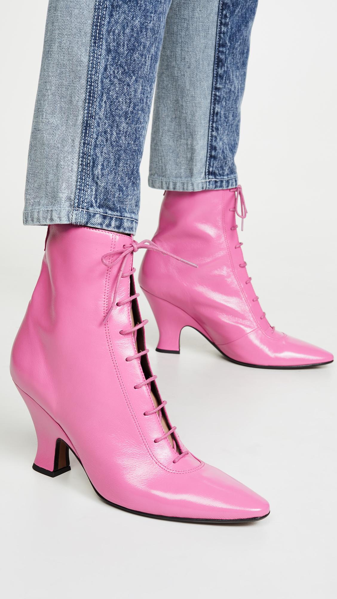 marc jacobs pink boots
