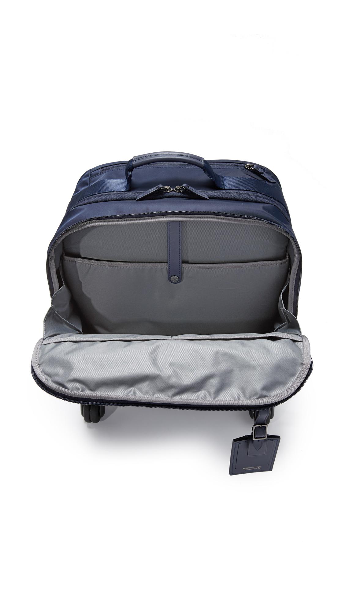tumi voyageur oslo 4 wheel compact carry on