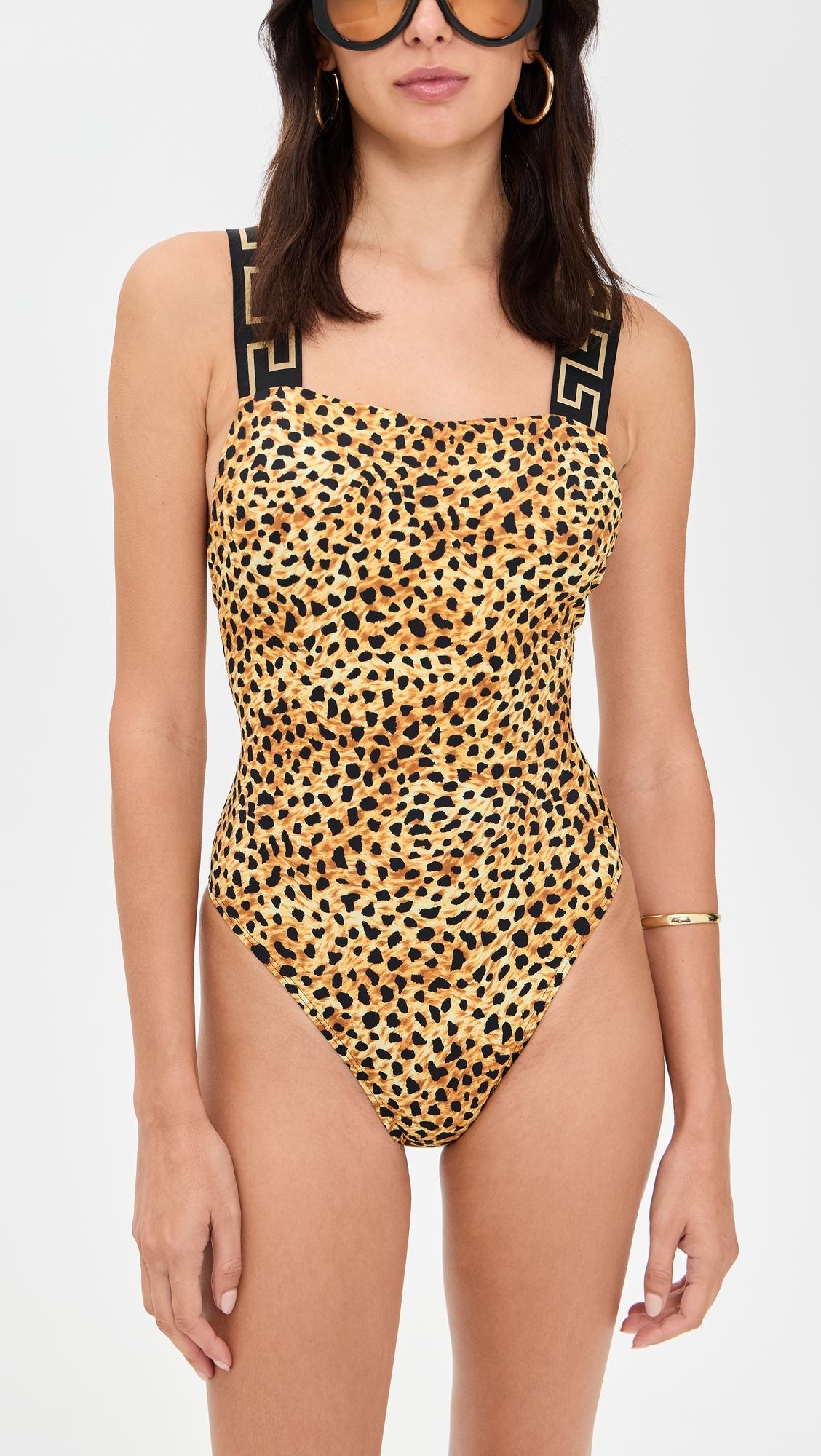 【関税＆送料込み】Versace One Piece Swimsuit With Greek Bo Greca Border One-Piece Swimsuit | VERSACE US
