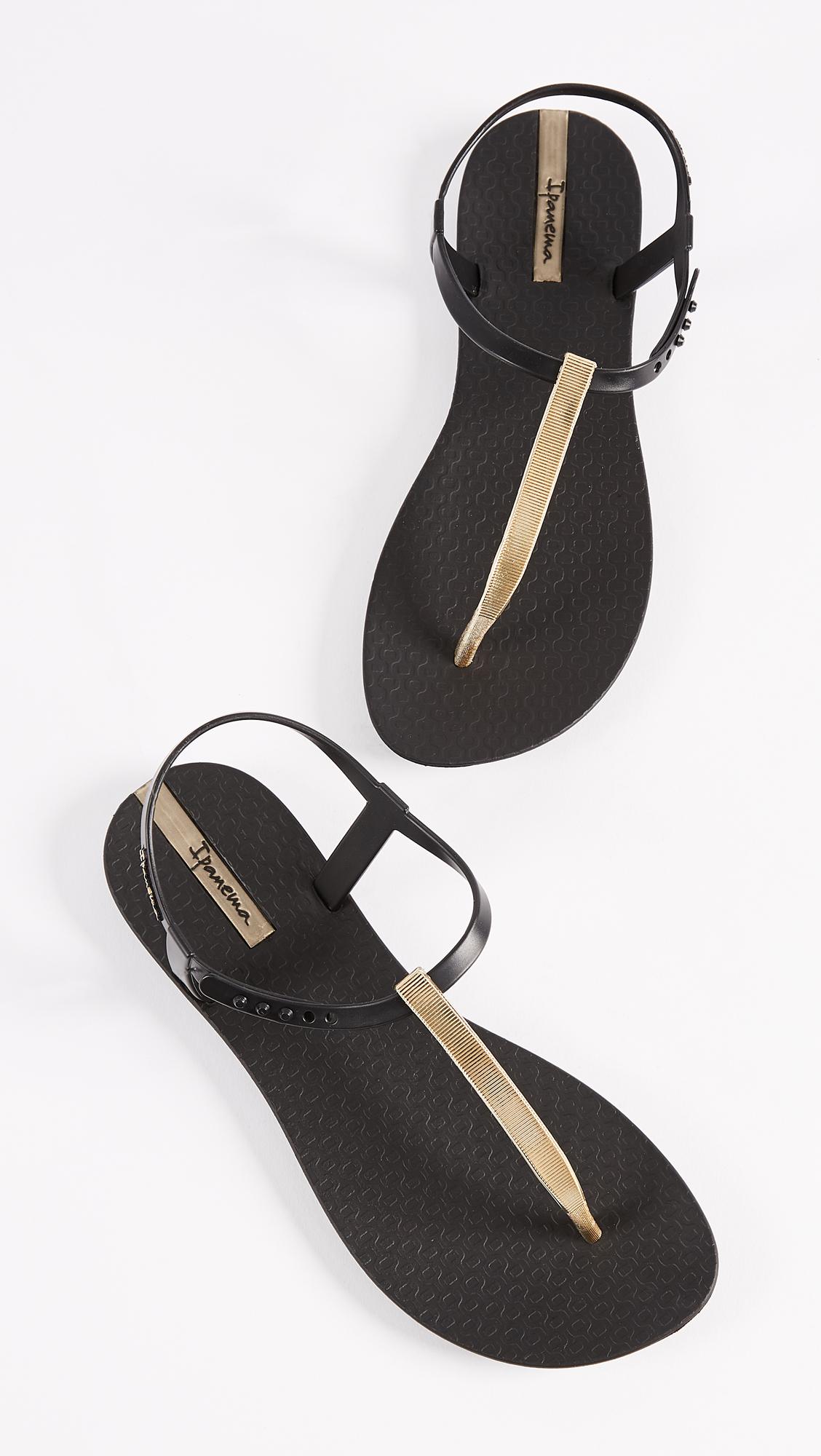 Ipanema Rubber Bandeau T-strap Sandals in Black/Gold (Black) | Lyst