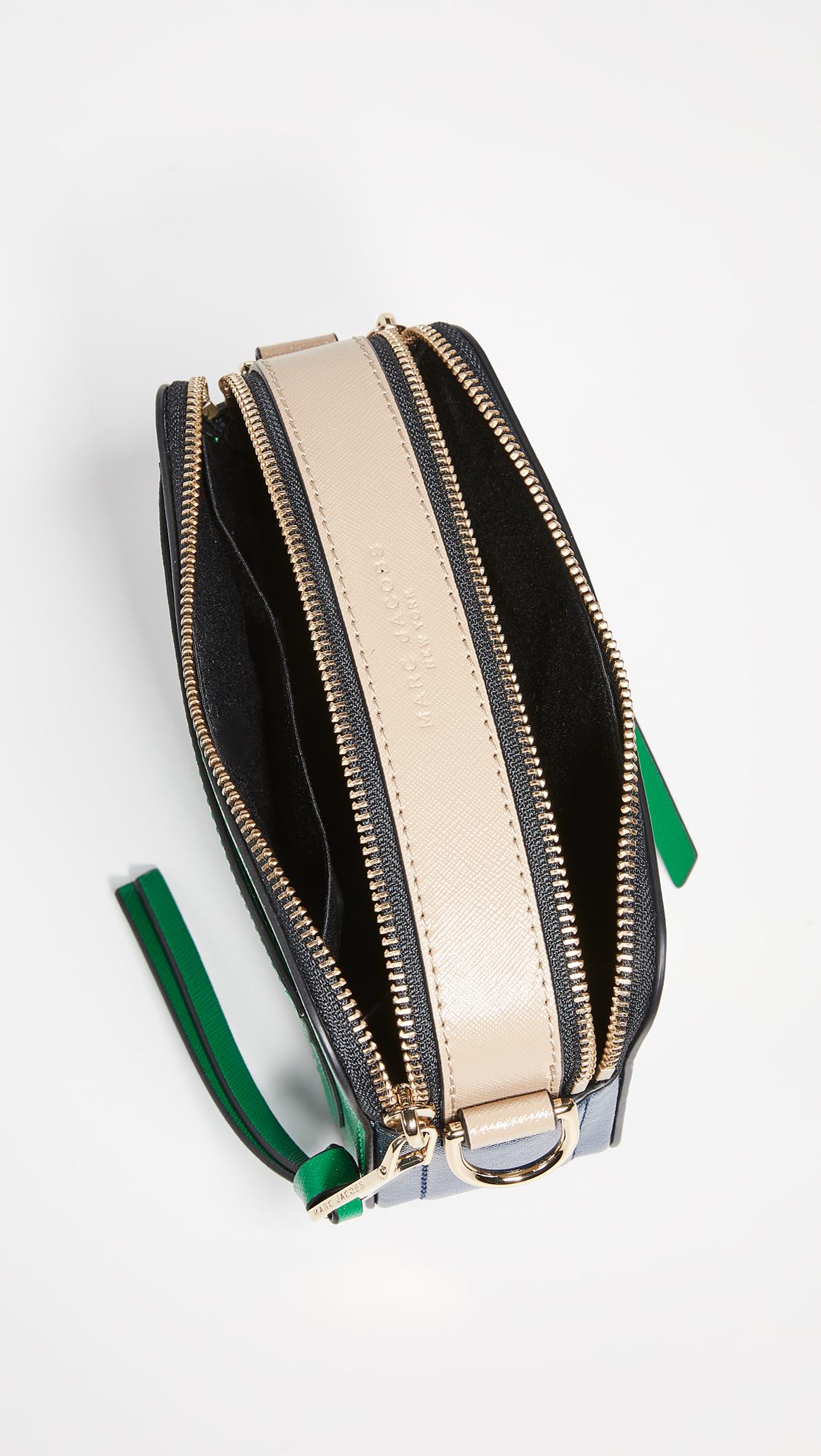 Marc Jacobs Snapshot Bag in Khaki Leather Green ref.357137 - Joli