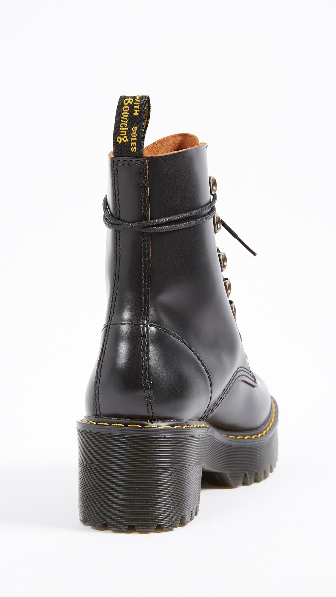leona 7 hook boots