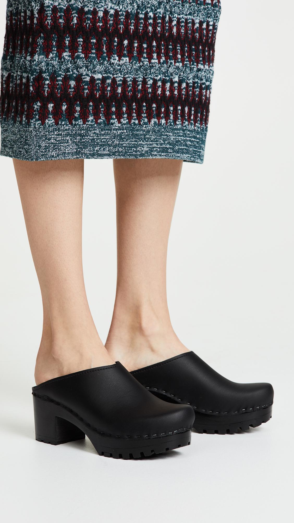 no 6 new school clogs