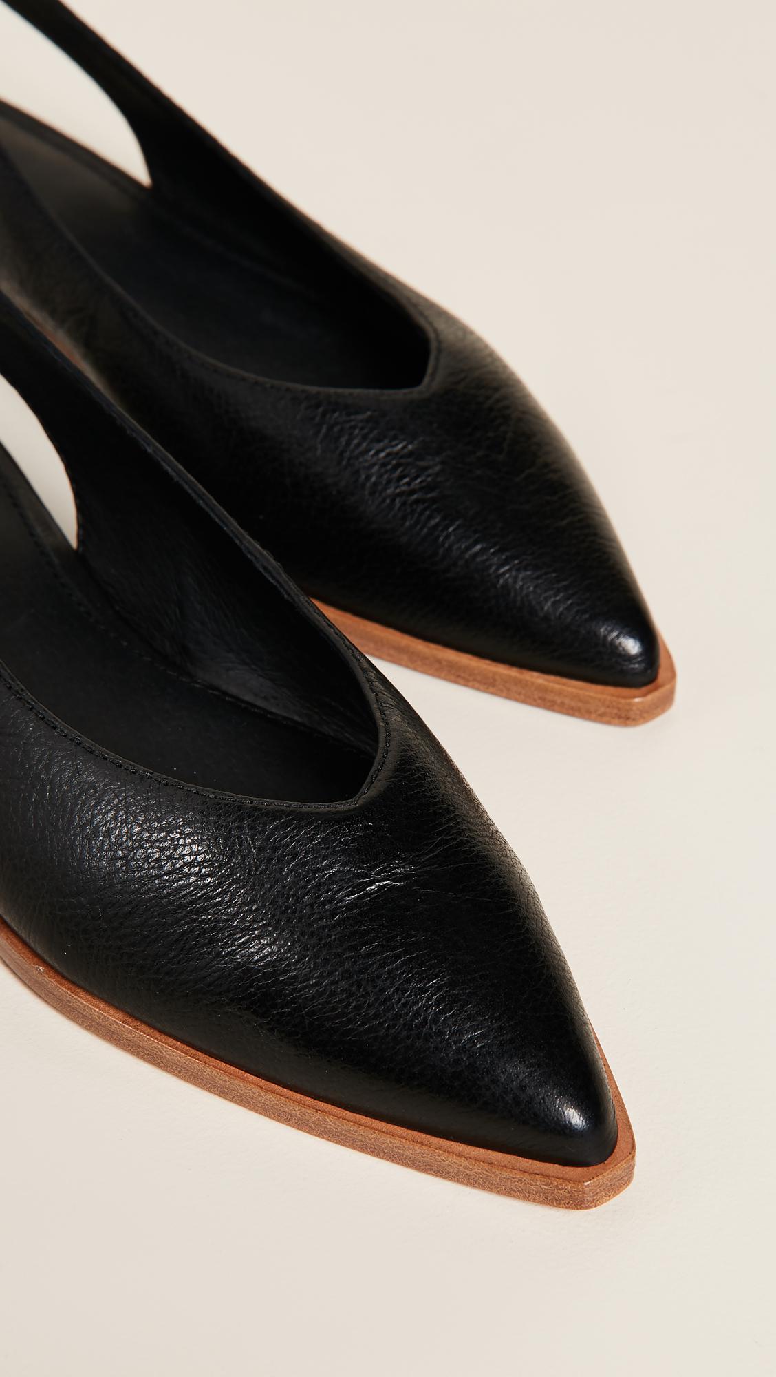 frye kenzie flat