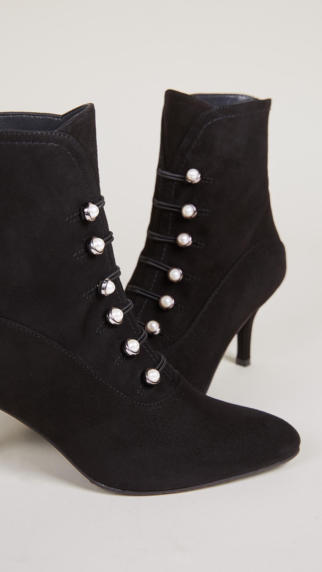 stuart weitzman pearl boots
