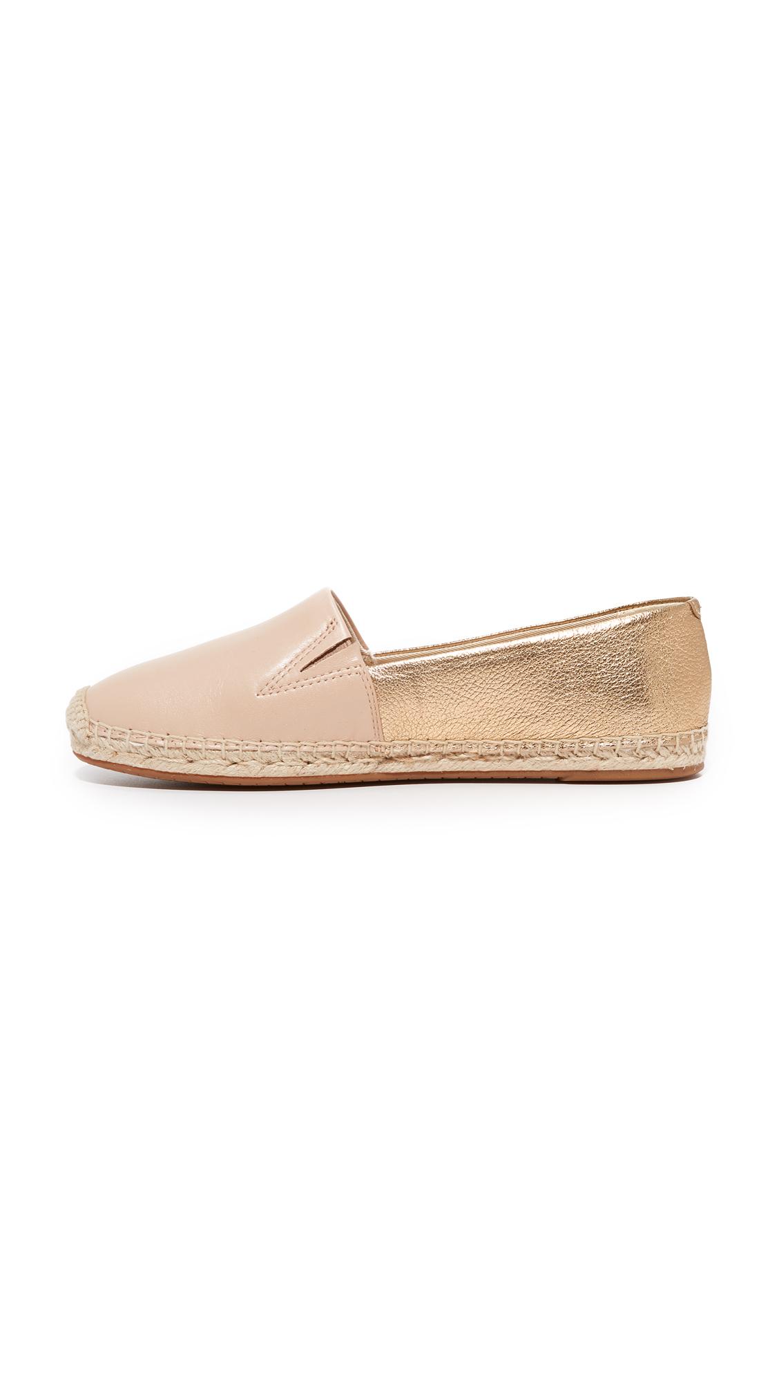 MICHAEL Michael Kors Leather Kendrick 