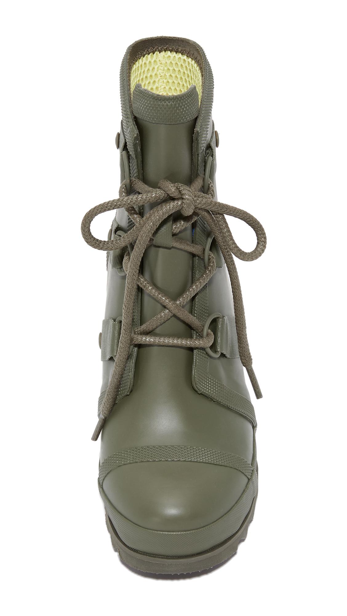 sorel women's green boots