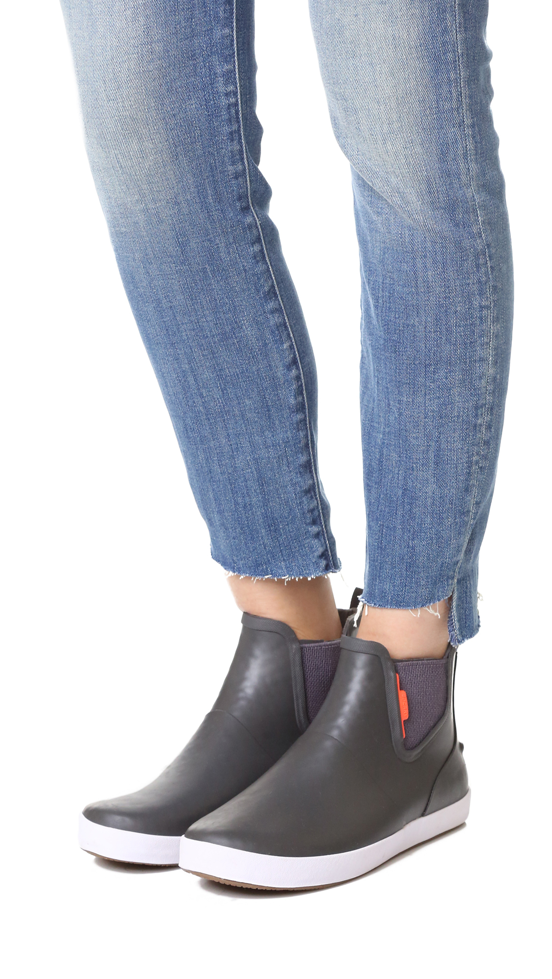 sperry chelsea boot womens