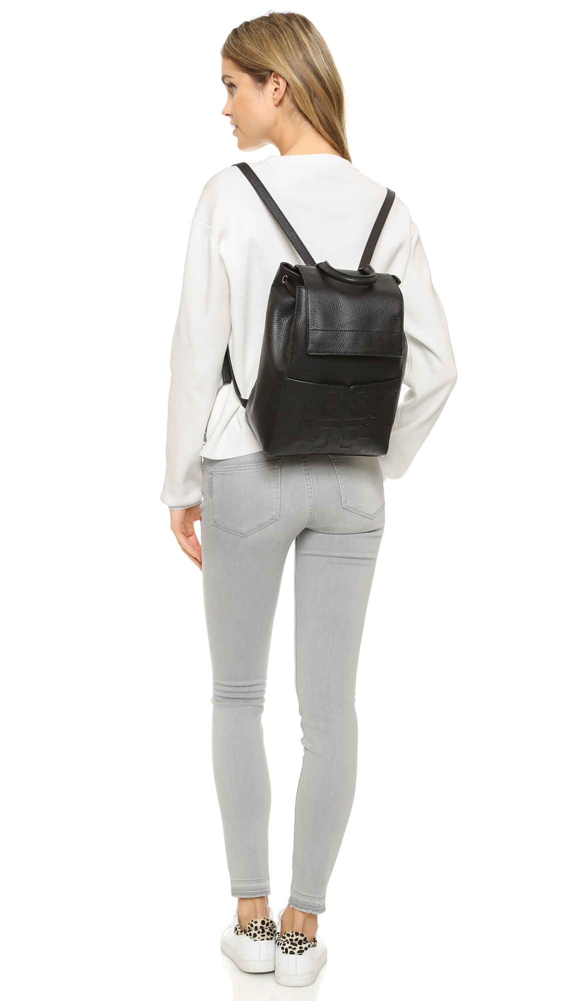 Tory Burch Bombe T Flap Backpack in Black | Lyst