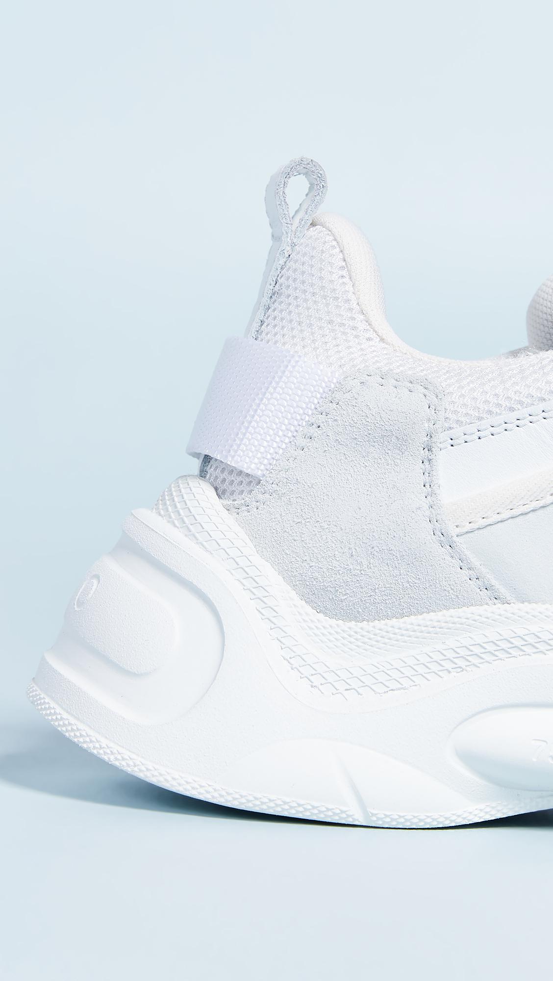 iro paris curve runner white