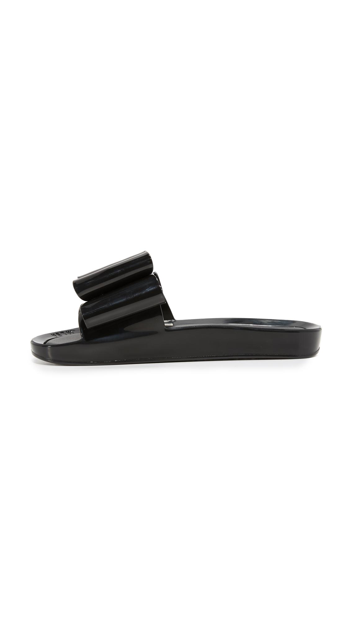 Melissa Bow Beach Slides in Black | Lyst