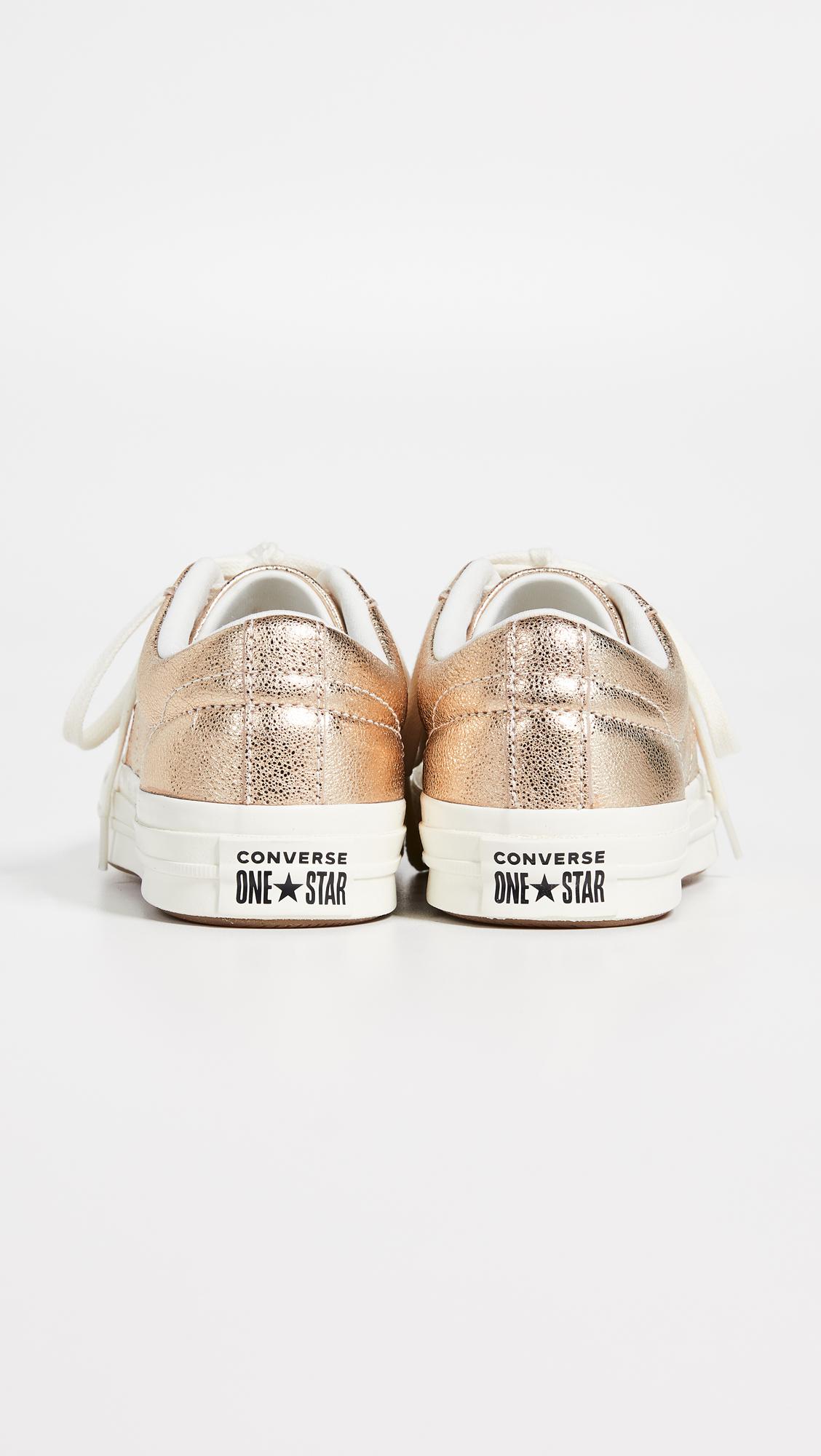 Discriminación surf fascismo Converse One Star Ox Women's Shoes (trainers) In Gold in Metallic | Lyst