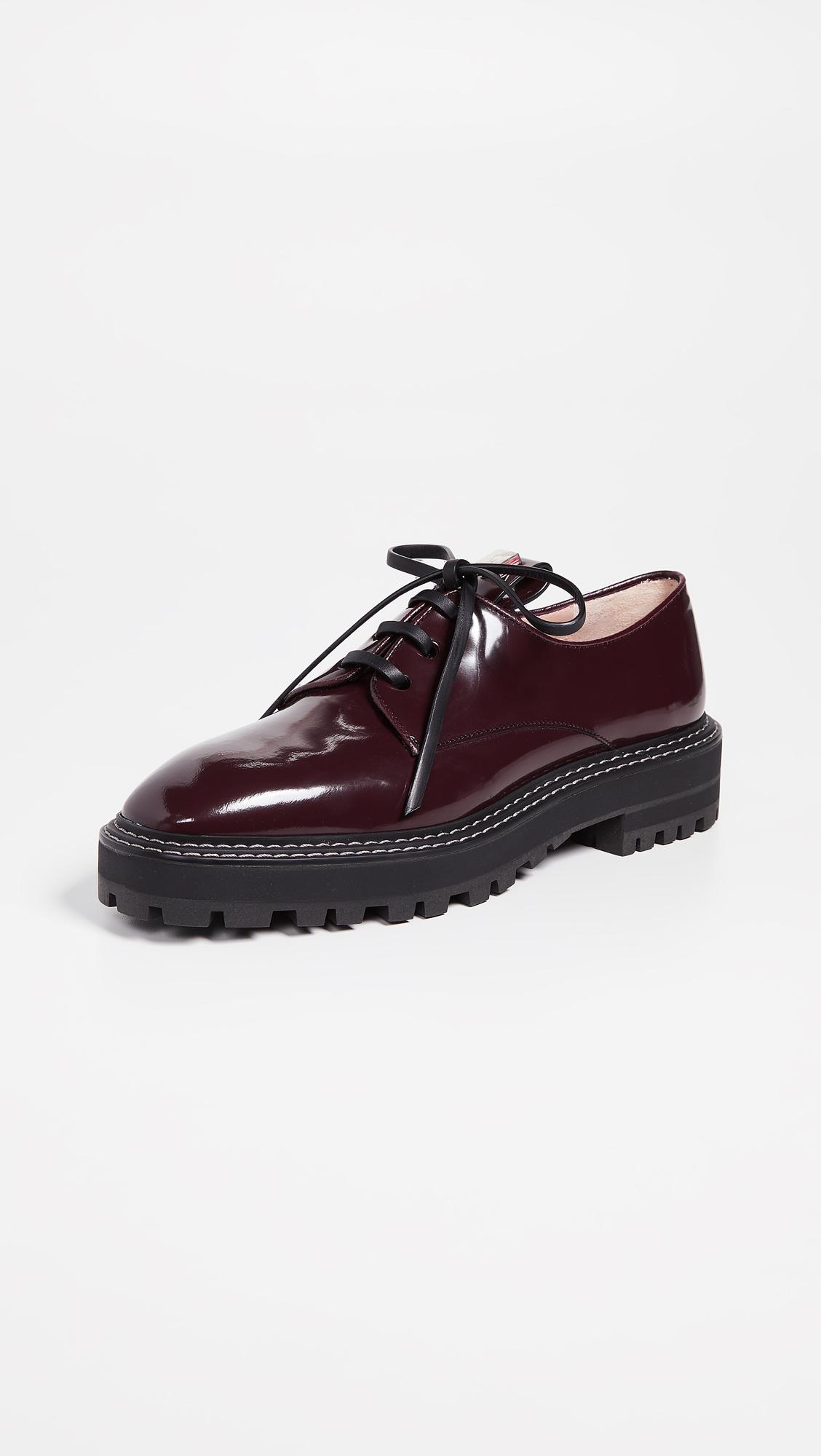 stuart weitzman oxford shoes