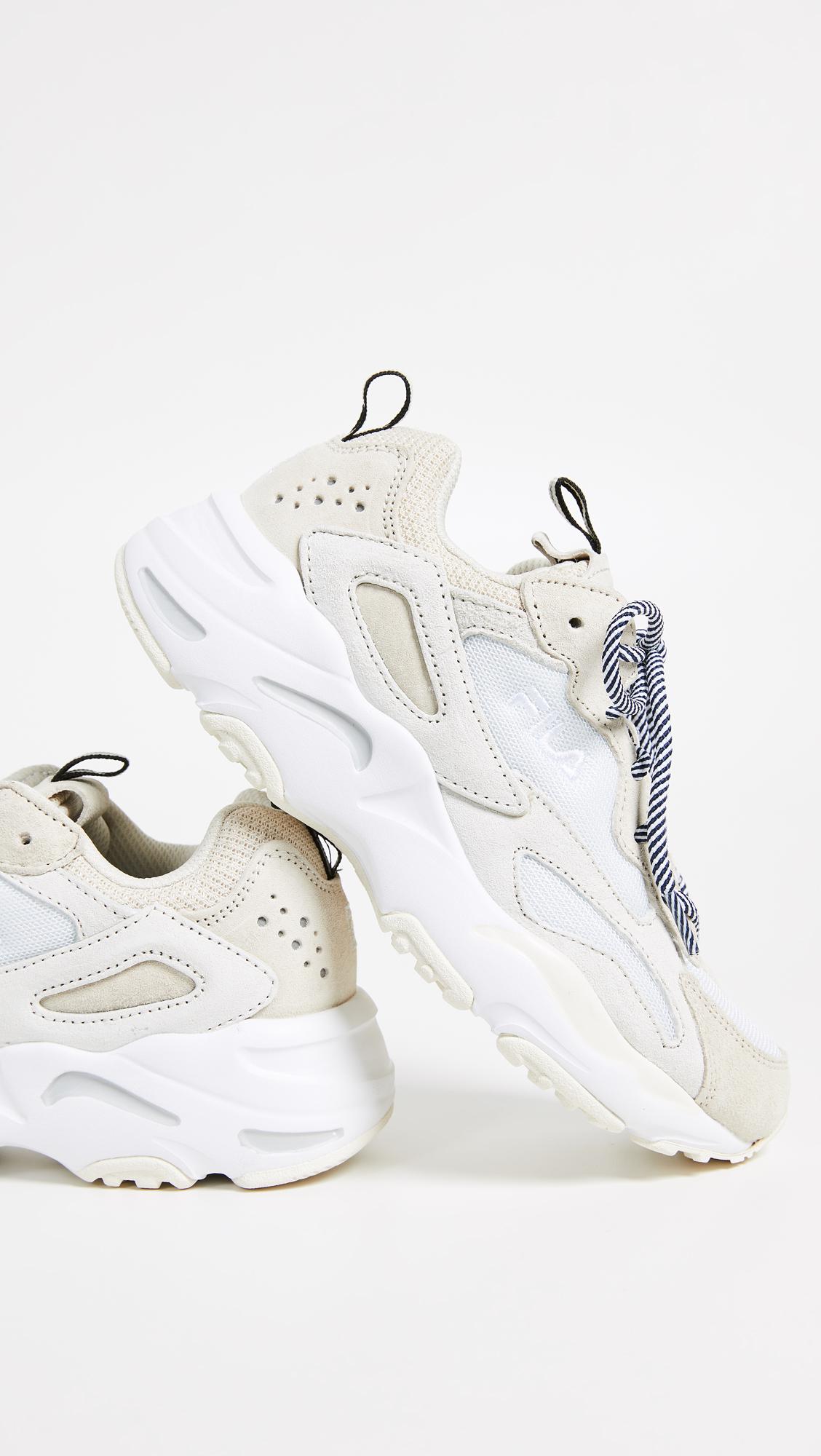 Fila Suede Ray Tracer Sneakers in White | Lyst